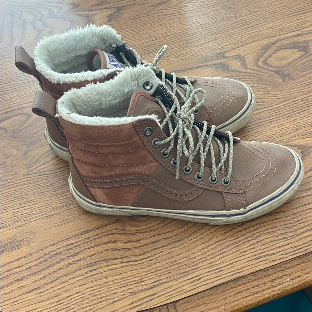 Vans Brown Winter Boots with White Lining